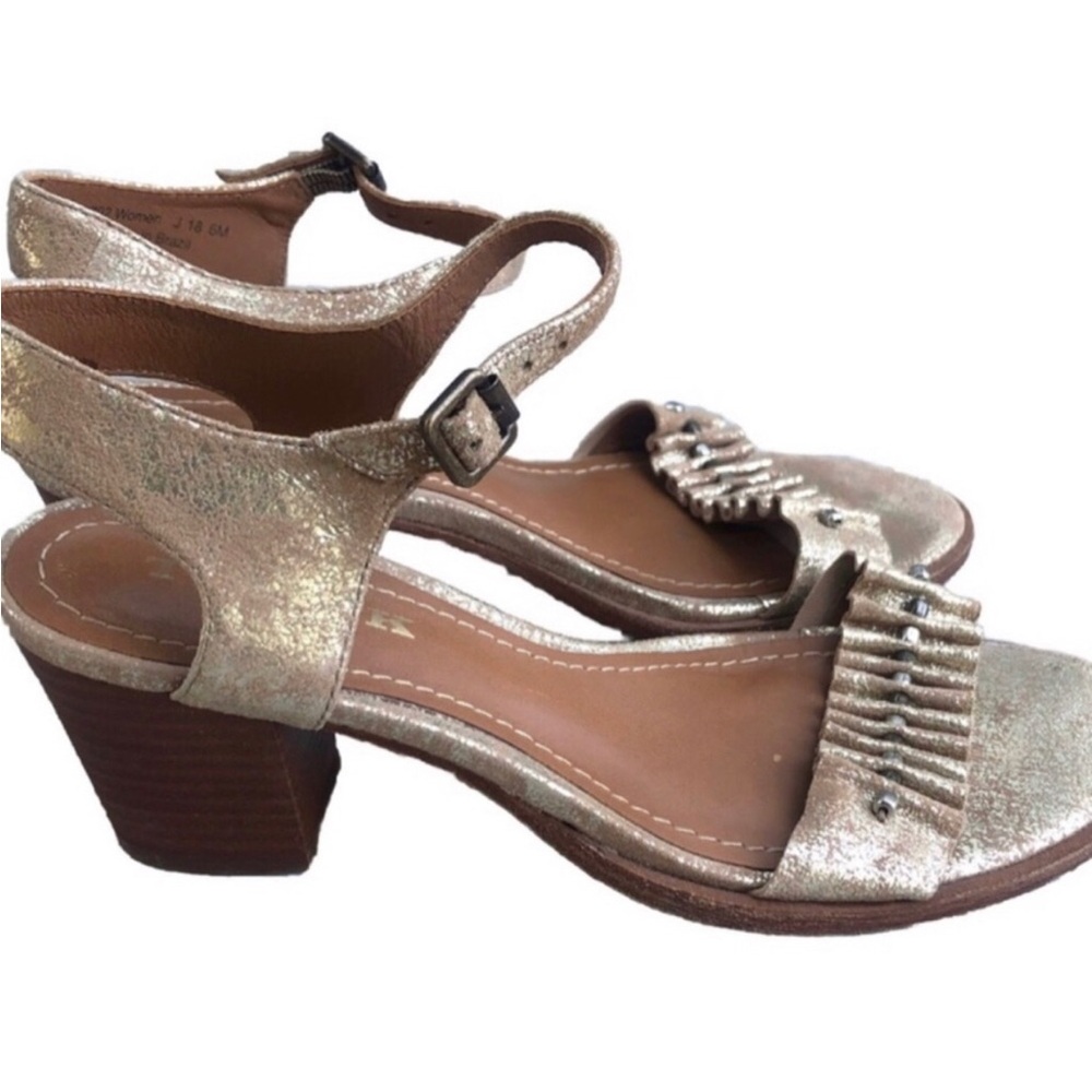 Trask Carrie Metallic Gold Leather Peep Toe Heels. Size 6.